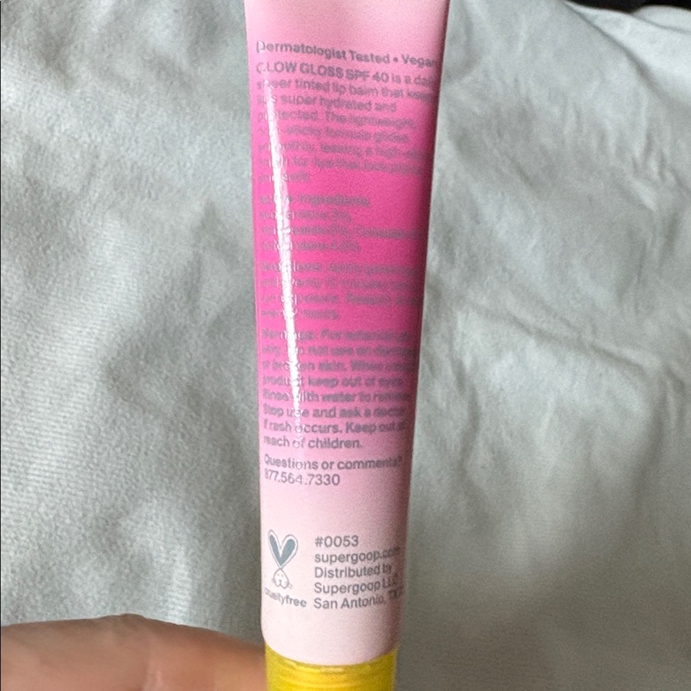 💋2/$25 Supergoop glow gloss pink peppermint - Picture 4 of 5